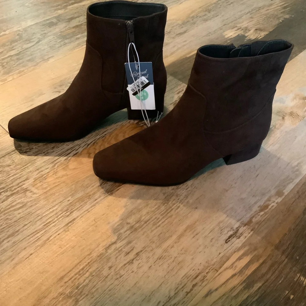 Universal Thread Dark Brown Suede Ankle Booties